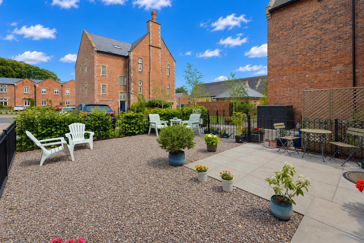 51 The Furlongs, Shrewsbury, SY3 5FU For Sale